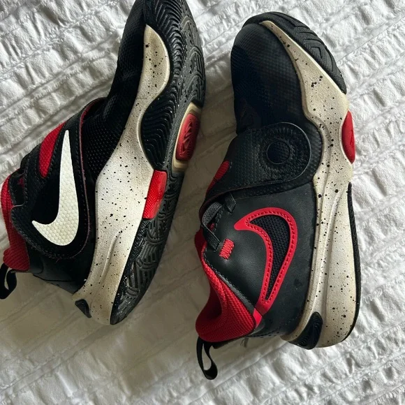 Nike | Shoes | Nike Kids Sneakers Black Red White | Poshmark display picture 3